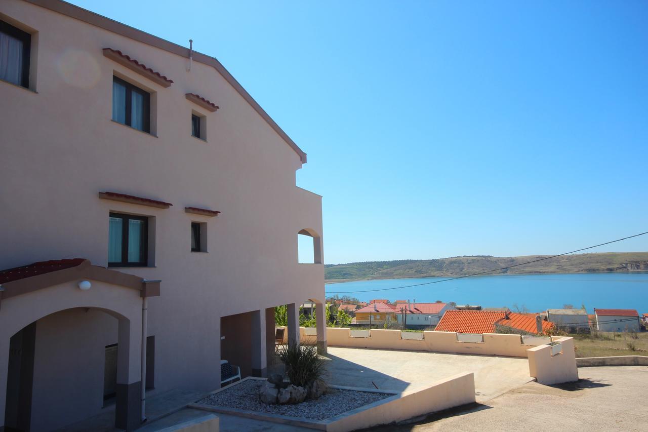 Apartments Njaco Ražanac Esterno foto